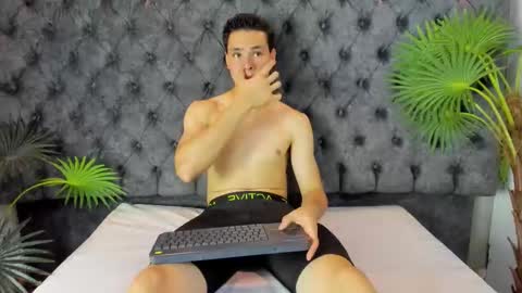 zane online show from 03-07-26, 01:19