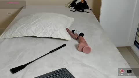 Snapshot of zane_lux chatting on 07-10-26, 11:24 Zane Lux online show from 07-10-26, 11:24