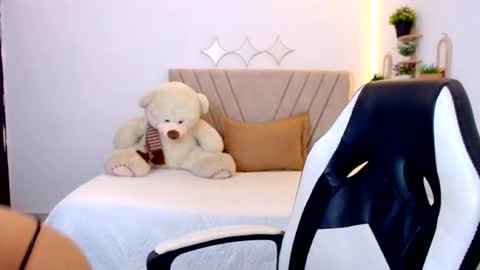 Zara online show from 07-11-26, 12:08