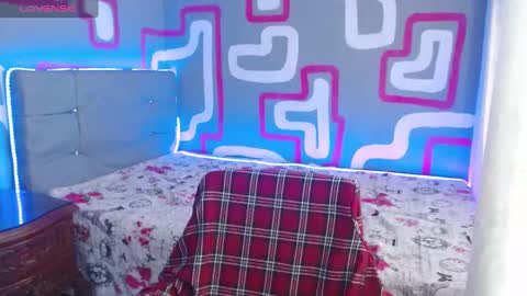 Snapshot of zara_sin chatting on 09-30-25, 03:39 Zara online show from 09-30-25, 03:39