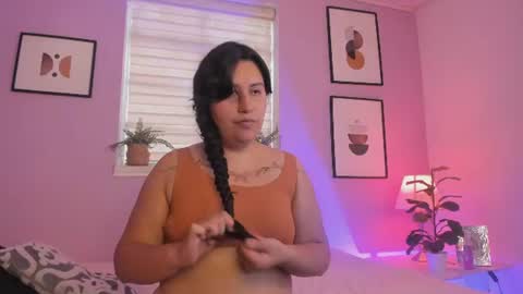 Snapshot of zarabloom_ chatting on 07-14-26, 08:14 Zara Blonm online show from 07-14-26, 08:14