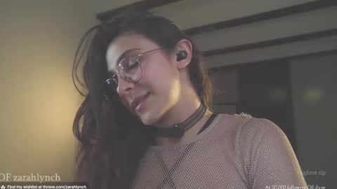 Snapshot of zarahlynch chatting on 11-23-25, 02:11 Miss Lynch Next show 2911 online show from 11-23-25, 02:11