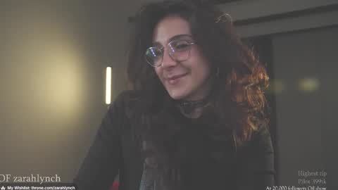 Snapshot of zarahlynch chatting on 11-26-25, 10:44 Miss Lynch Next show 2911 online show from 11-26-25, 10:44