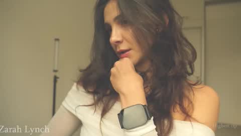 Snapshot of zarahlynch chatting on 03-16-26, 10:25 Miss Lynch Next show 2911 online show from 03-16-26, 10:25