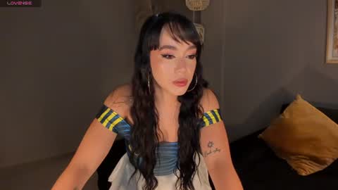 Snapshot of zarakafruni chatting on 06-17-26, 07:59 Zara online show from 06-17-26, 07:59