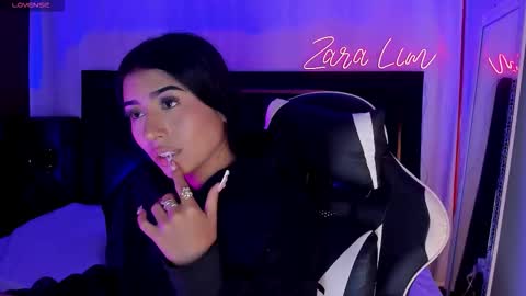 Zara Lim  online show from 11-16-25, 02:17