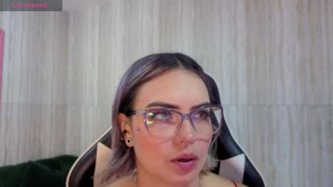 Snapshot of zarcasutra_t chatting on 04-21-26, 12:55 Isabella online show from 04-21-26, 12:55