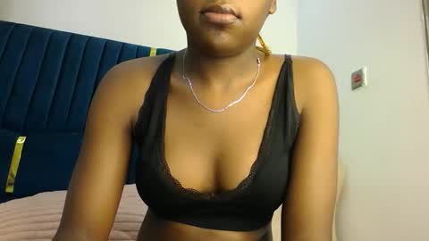 Snapshot of zariah011 chatting on 03-06-26, 07:21 zariah online show from 03-06-26, 07:21