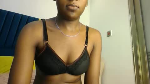 Snapshot of zariah011 chatting on 04-01-26, 07:11 zariah online show from 04-01-26, 07:11