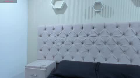 Snapshot of zarinawynne chatting on 06-28-26, 02:45 Zarina Waynne online show from 06-28-26, 02:45