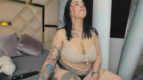 Zayra online show from 04-30-26, 03:40