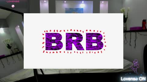 Snapshot of zean_lee chatting on 05-19-26, 01:56 Karolyne online show from 05-19-26, 01:56