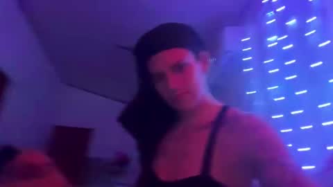 Snapshot of zellaxobella chatting on 01-11-25, 05:31 zellaxobella online show from 01-11-25, 05:31