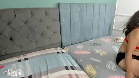 Snapshot of zeynep_20_ chatting on 06-15-26, 06:15 zeynep_20_ online show from 06-15-26, 06:15