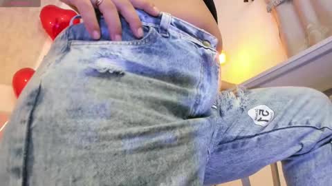 Snapshot of zhamira_21 chatting on 02-16-26, 07:10 ZHAMIRA ANDRES online show from 02-16-26, 07:10