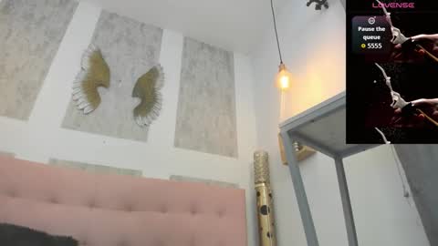 Snapshot of zhamira_21 chatting on 02-19-26, 08:27 ZHAMIRA ANDRES online show from 02-19-26, 08:27