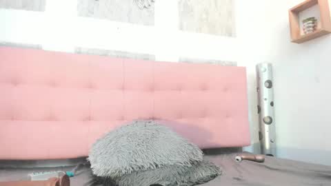 Snapshot of zhamira_21 chatting on 04-15-26, 09:04 ZHAMIRA ANDRES online show from 04-15-26, 09:04