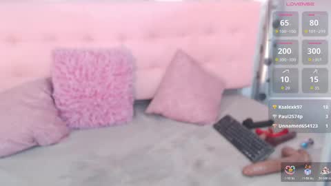 Snapshot of zhamira_21 chatting on 05-30-26, 11:02 ZHAMIRA ANDRES online show from 05-30-26, 11:02
