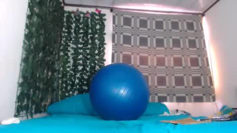 Snapshot of zhanaya_jhaen chatting on 05-31-26, 01:18 zhannaya online show from 05-31-26, 01:18