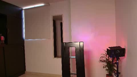 Snapshot of zhara_11 chatting on 07-10-26, 12:30 Zhara online show from 07-10-26, 12:30