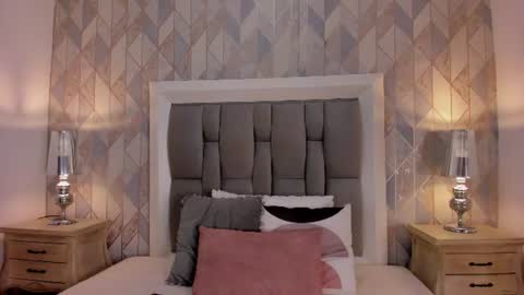 Snapshot of zharia_lux25 chatting on 07-01-26, 11:34 zharia_lux25 online show from 07-01-26, 11:34