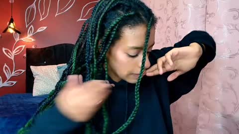 Zia Green online show from 01-15-25, 12:04