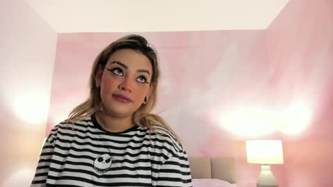 zihaadams_ online show from 05-24-26, 07:52