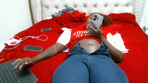 Snapshot of zindzi chatting on 06-30-26, 11:44 Miss Zindzi online show from 06-30-26, 11:44