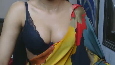 Snapshot of ziyaa_1 chatting on 05-08-26, 03:56 Ziyaa online show from 05-08-26, 03:56