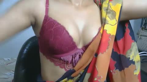 Snapshot of ziyaa_1 chatting on 05-24-26, 03:22 Ziyaa online show from 05-24-26, 03:22