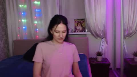 Zlata online show from 11-28-25, 05:48