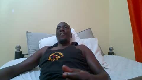 Zlatann2012 online show from 11-15-25, 05:49