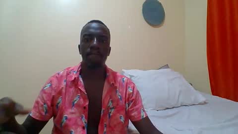 Zlatann2012 online show from 11-16-25, 09:42