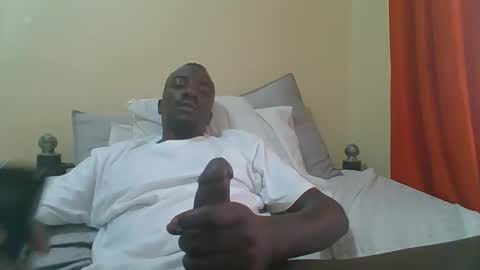 Zlatann2012 online show from 11-25-25, 10:26