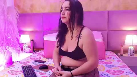 Snapshot of zoe_aitanaa chatting on 05-19-26, 11:27 zoe_aitanaa online show from 05-19-26, 11:27