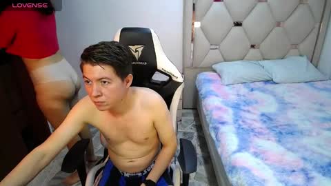 ZOE AND JACK online show from 04-13-26, 08:36