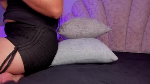 Snapshot of zoe_blosson chatting on 05-24-26, 01:54 zoe_blosson online show from 05-24-26, 01:54