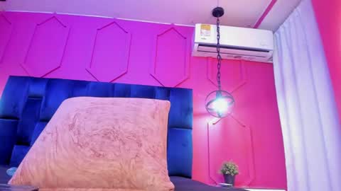 zoe_blosson online show from 06-28-26, 06:36