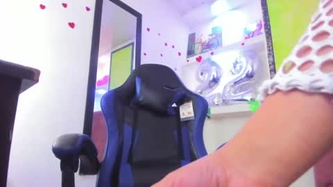 Z O E online show from 04-14-26, 09:21