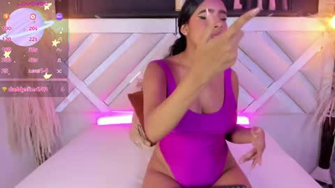 Snapshot of zoe_johnsonn1 chatting on 06-05-26, 10:15 Zoey online show from 06-05-26, 10:15