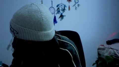 ZOE online show from 04-02-26, 03:15