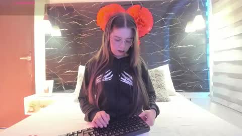 Zoe online show from 02-27-26, 11:43