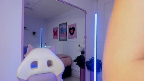 Zoe Lynch online show from 04-09-26, 11:37