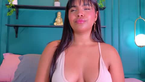 Snapshot of zoe_roux210949 chatting on 04-21-26, 03:13 Zoe online show from 04-21-26, 03:13