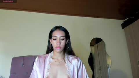 Zoe online show from 04-22-26, 10:22