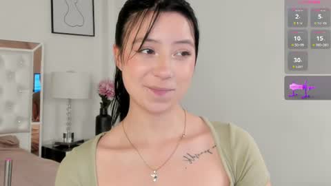 Snapshot of zoe_xra chatting on 07-10-26, 10:12 Zoe online show from 07-10-26, 10:12