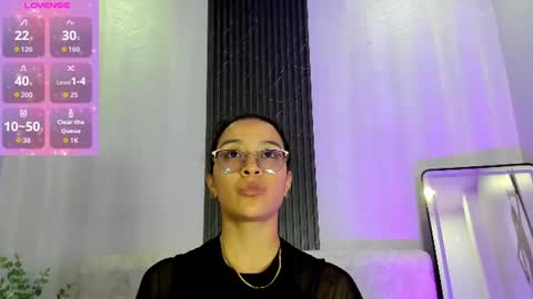Snapshot of zoee_martins_ chatting on 07-20-26, 05:26 Zoe 3 online show from 07-20-26, 05:26