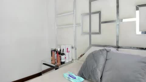 ZoeSwam online show from 03-28-26, 02:27