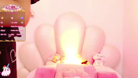 Snapshot of zoewillian chatting on 07-14-26, 12:46 zoewillian online show from 07-14-26, 12:46