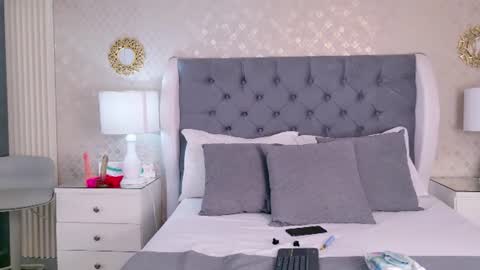 ZoeWilliis online show from 07-15-26, 12:32